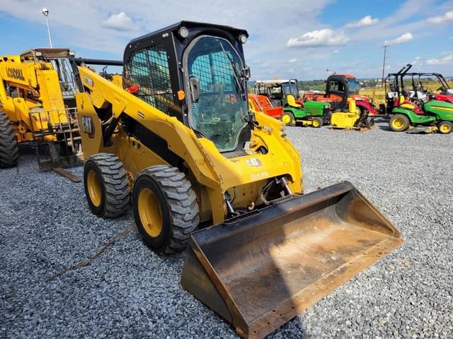 Image of Caterpillar 272D3 equipment image 1