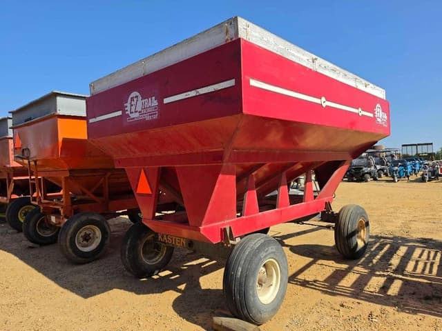 Image of E-Z Trail 3400 equipment image 2