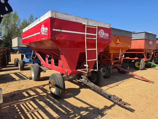 Image of E-Z Trail 3400 equipment image 3