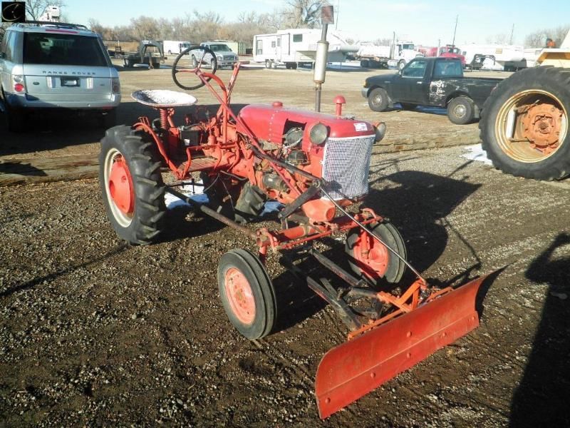 Main image Farmall Cub