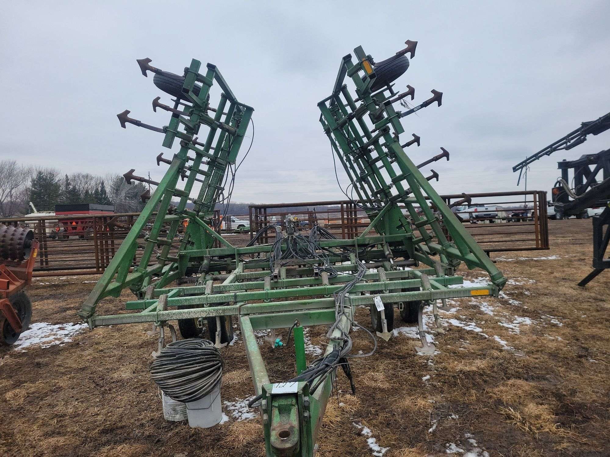 John Deere 960 Equipment Image0