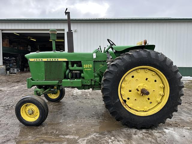 Image of John Deere 3020 equipment image 1