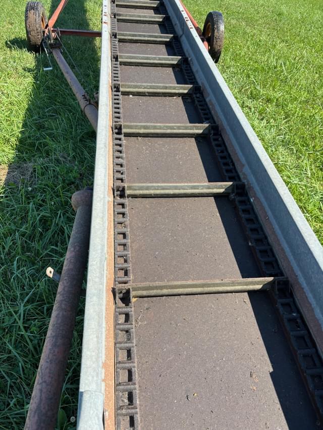 Image of New Idea 177 equipment image 1