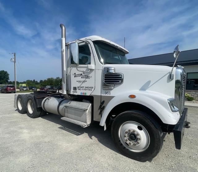 Image of Freightliner Coronado equipment image 2