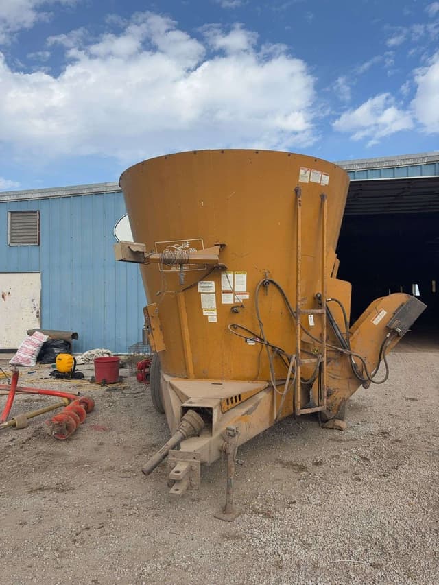 Image of Kuhn Knight 5055 equipment image 2