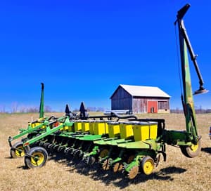 John Deere 7300 Image