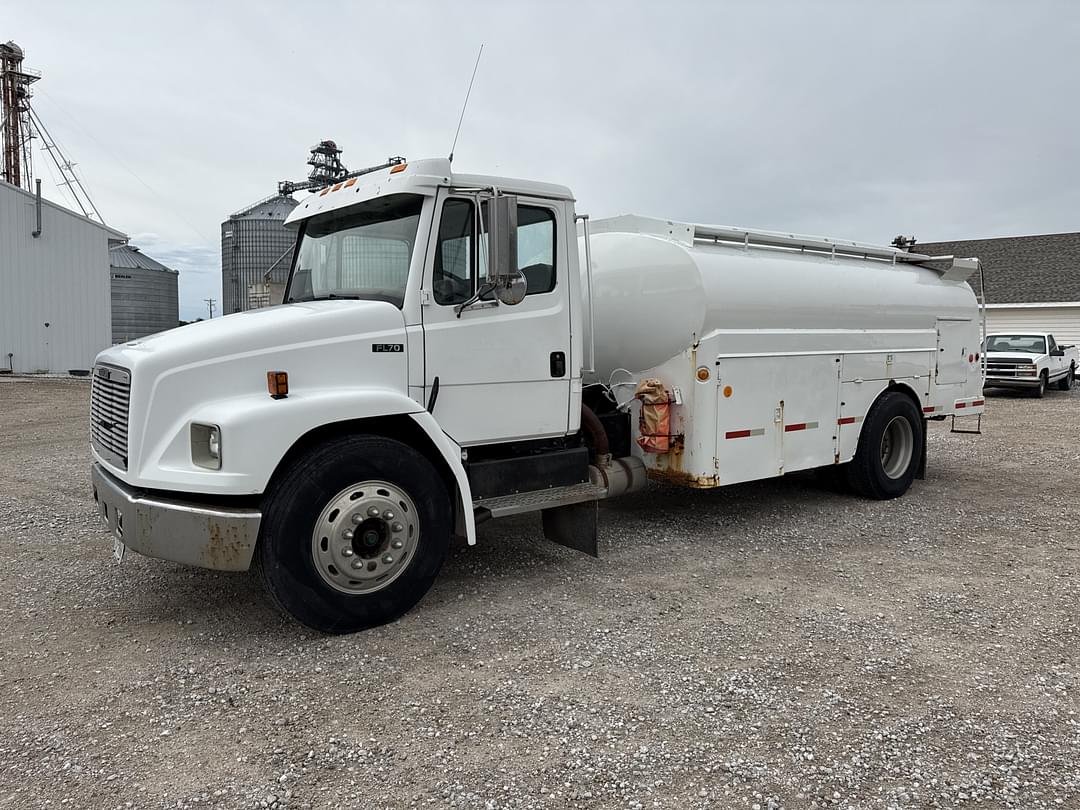 Image of Freightliner FL70 Primary Image