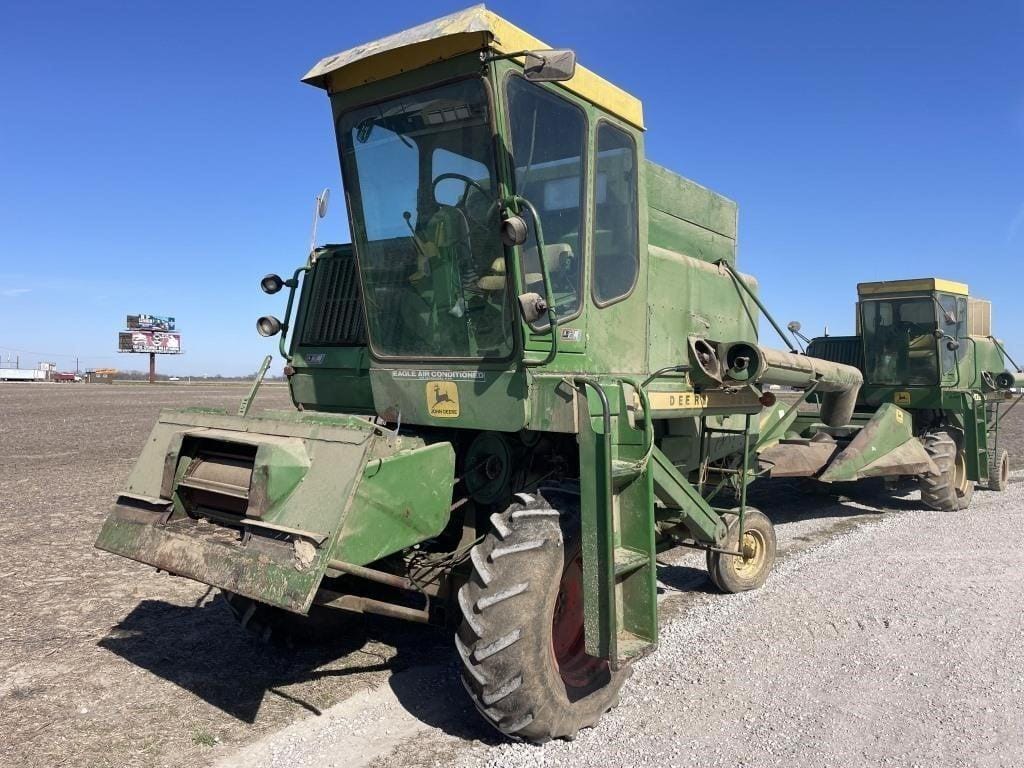 Main image John Deere 3300