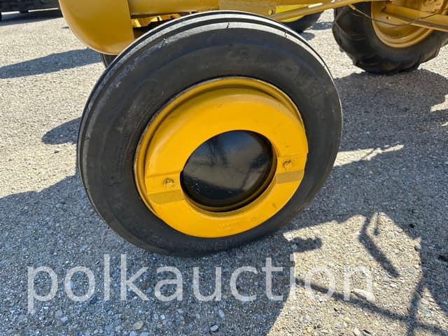 Image of John Deere LI equipment image 3