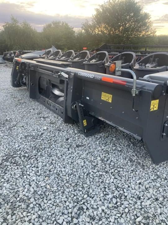Image of Gleaner Command 3308 equipment image 1