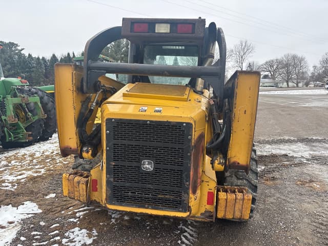 Image of John Deere 332 equipment image 3