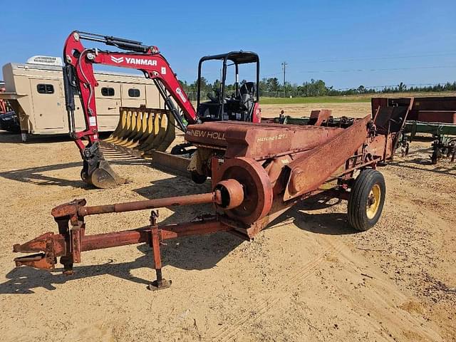 Image of New Holland Hayliner 273 equipment image 1