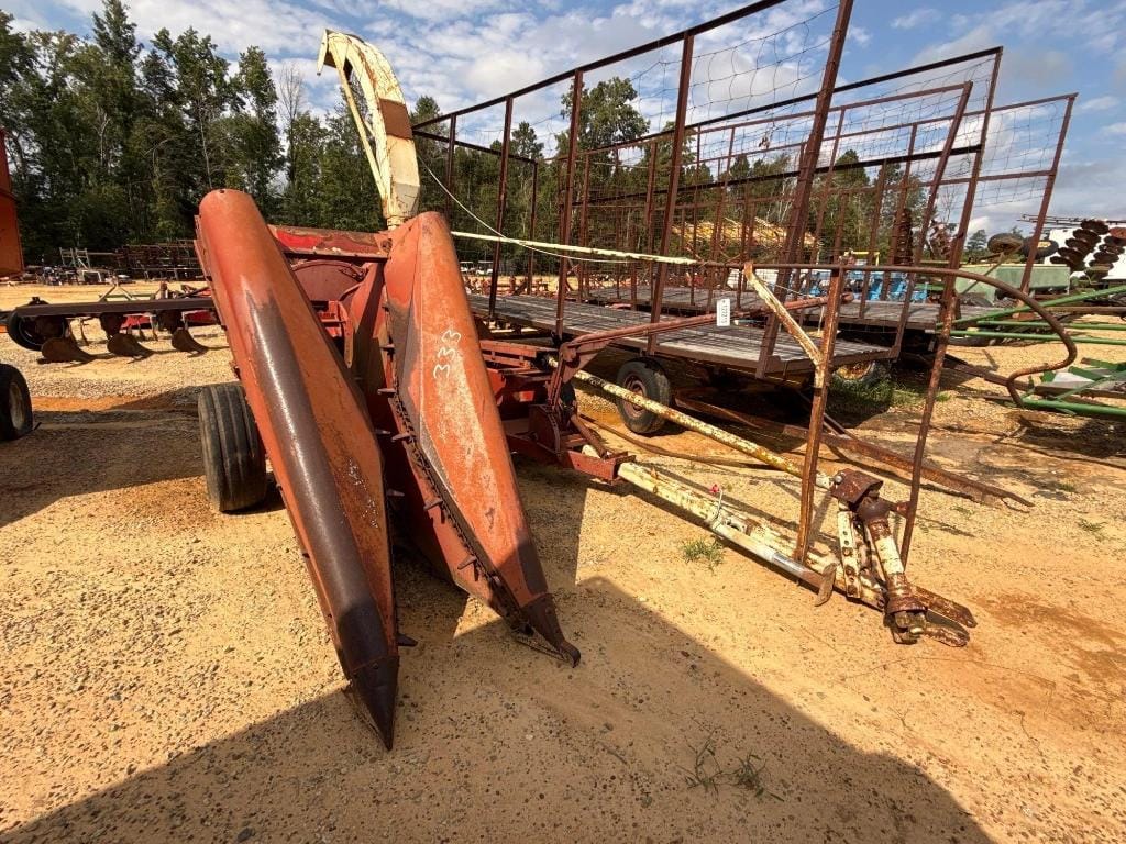 Gehl Undetermined Equipment Image0