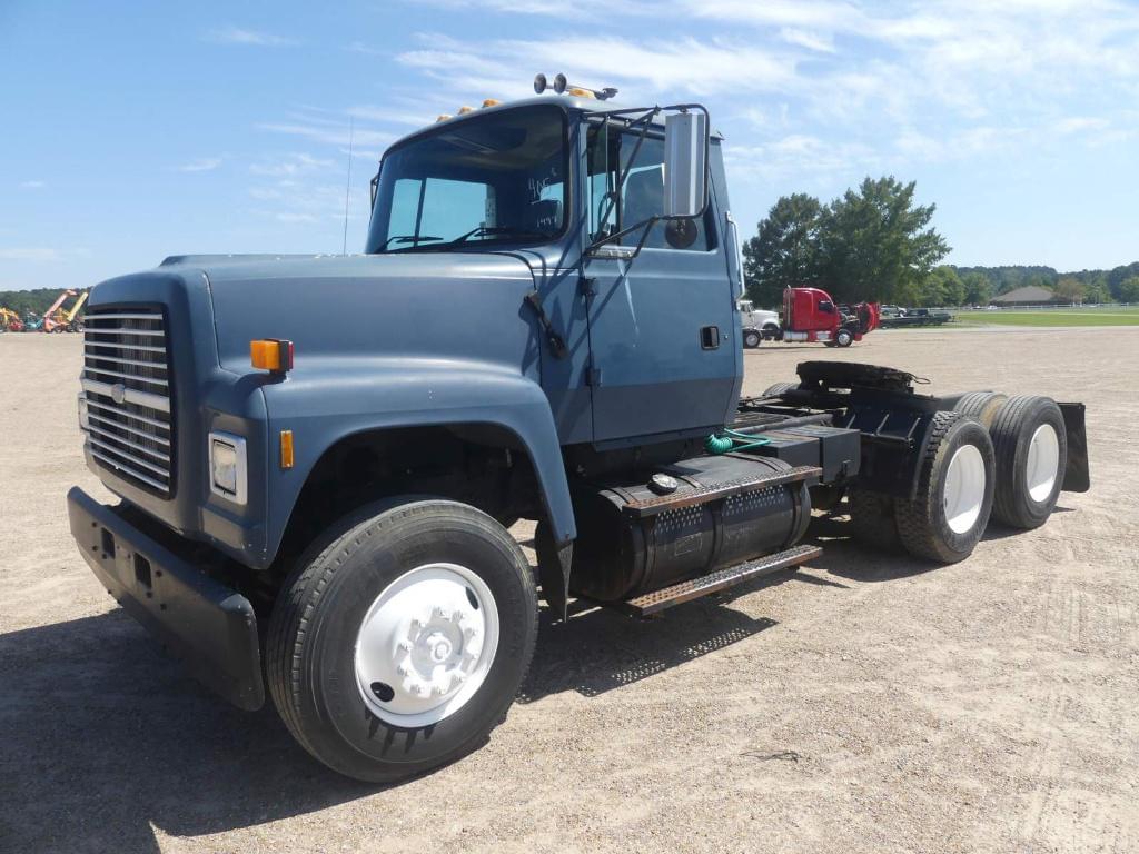 Image of Ford L9000 Primary image