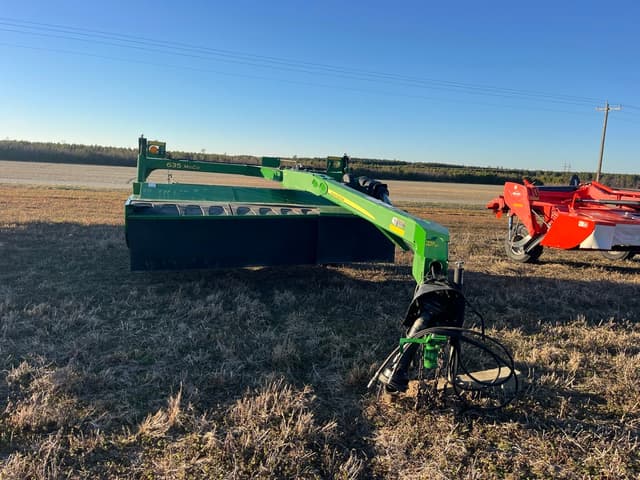 Image of John Deere 635 equipment image 1