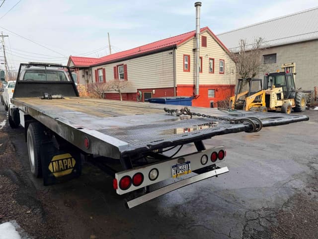 Image of Chevrolet Top Kick equipment image 2