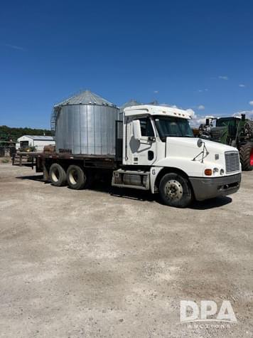 Main image Freightliner Century Class