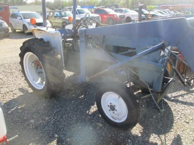 Image of Ford 1000 equipment image 2