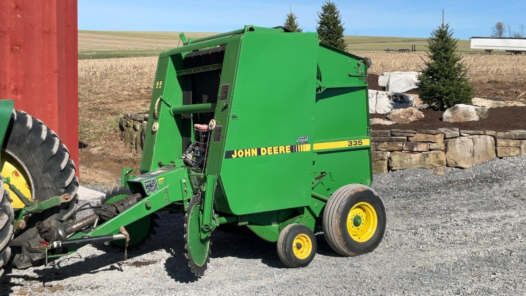 John Deere 335 Equipment Image0