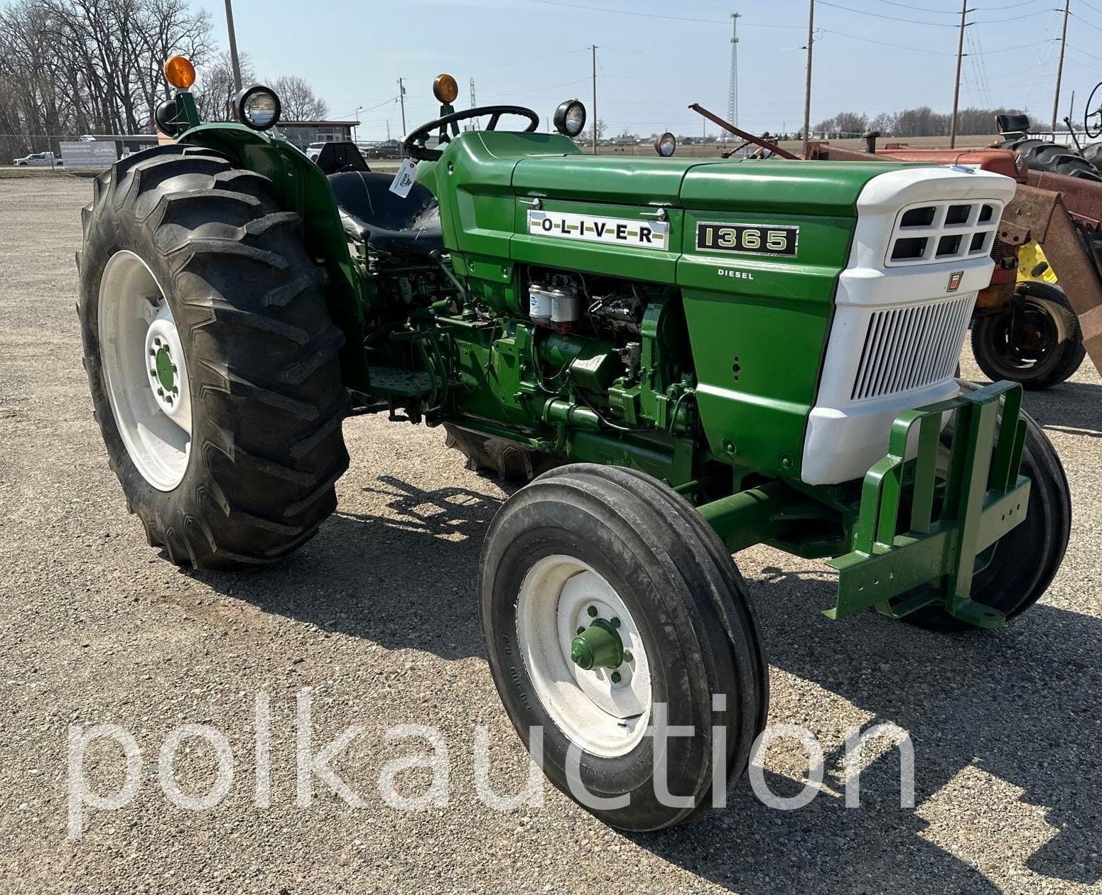 Oliver 1365 Equipment Image0