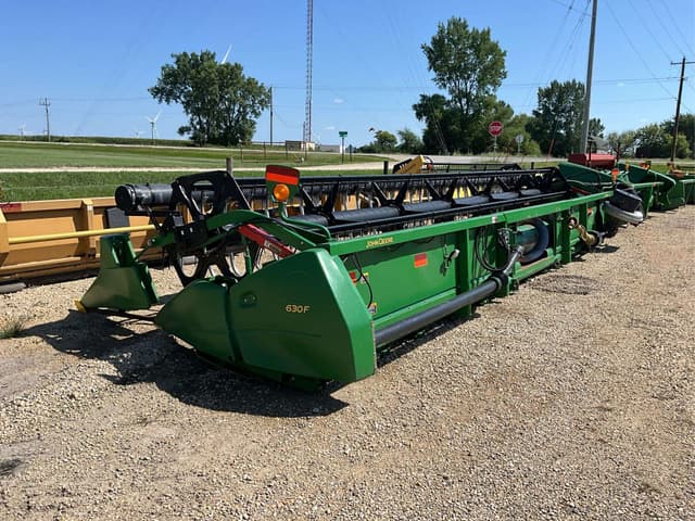 Image of John Deere 630F equipment image 3