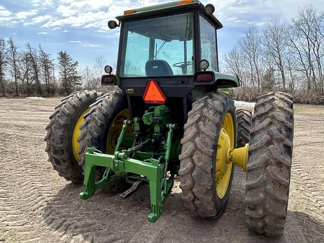 Image of John Deere 4955 equipment image 2