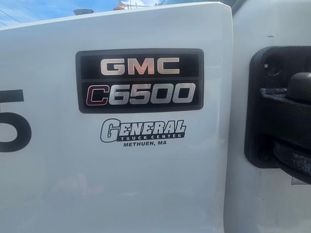 Image of GMC 6500 equipment image 4