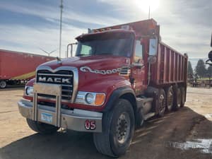 2004 Mack CV713 Image