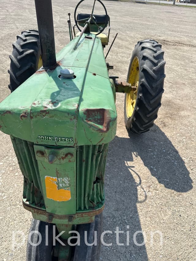 Image of John Deere 60 equipment image 2