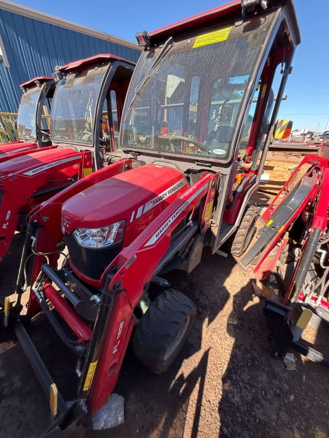 Image of Massey Ferguson GC1723E equipment image 2