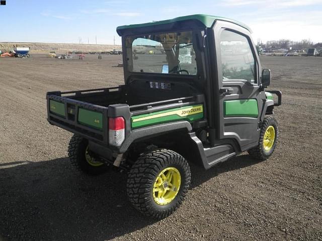 Image of John Deere XUV 835R equipment image 4