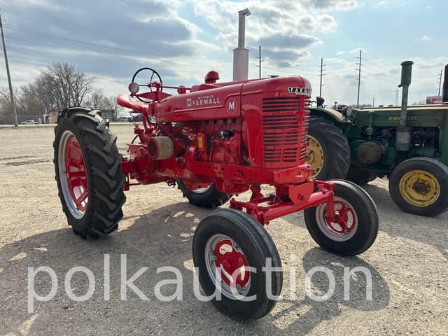 Image of Farmall M equipment image 3
