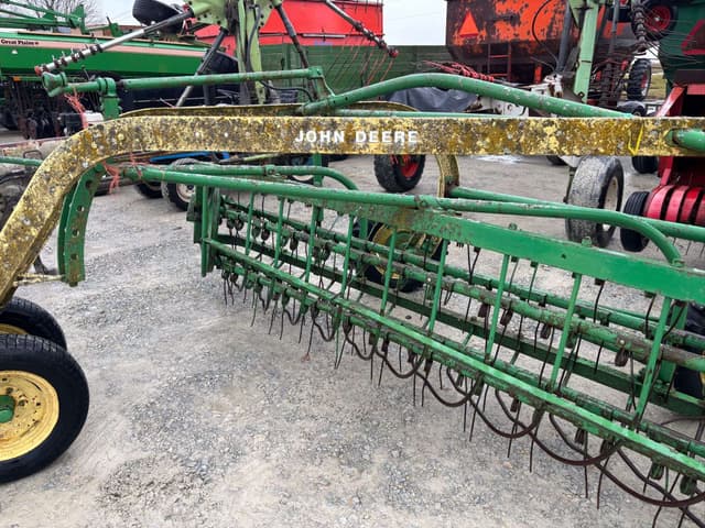 Image of John Deere 896 equipment image 3