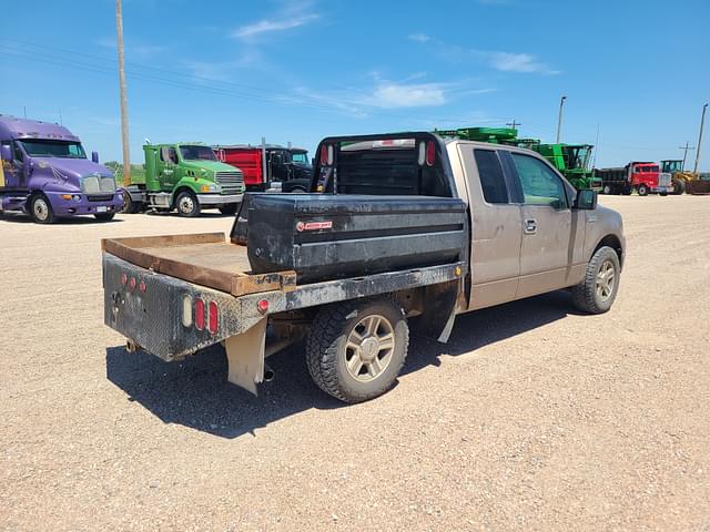 Image of Ford F-150 equipment image 2