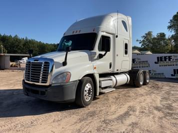 Main image Freightliner Cascadia