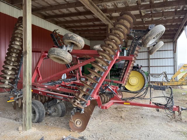 Image of Case IH 340 equipment image 3