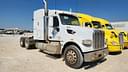 2017 Peterbilt 567 Image