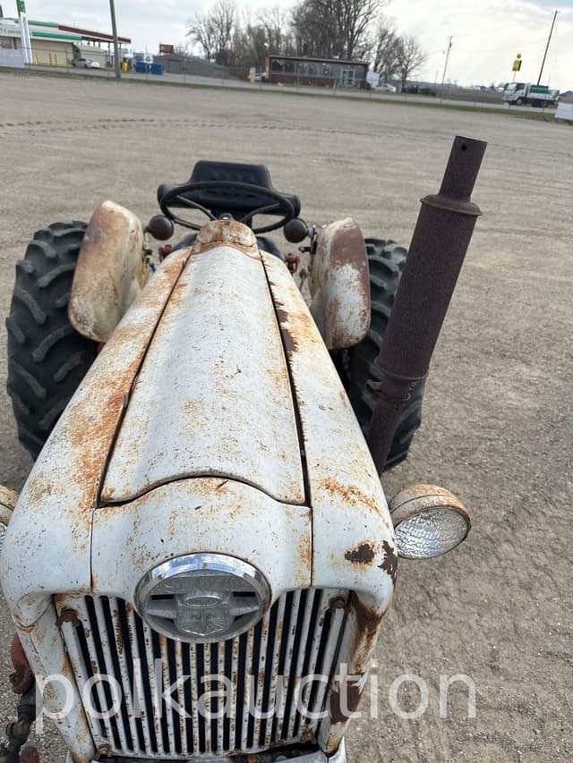 Image of Ford 960 equipment image 2