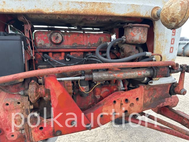 Image of Ford 960 equipment image 4