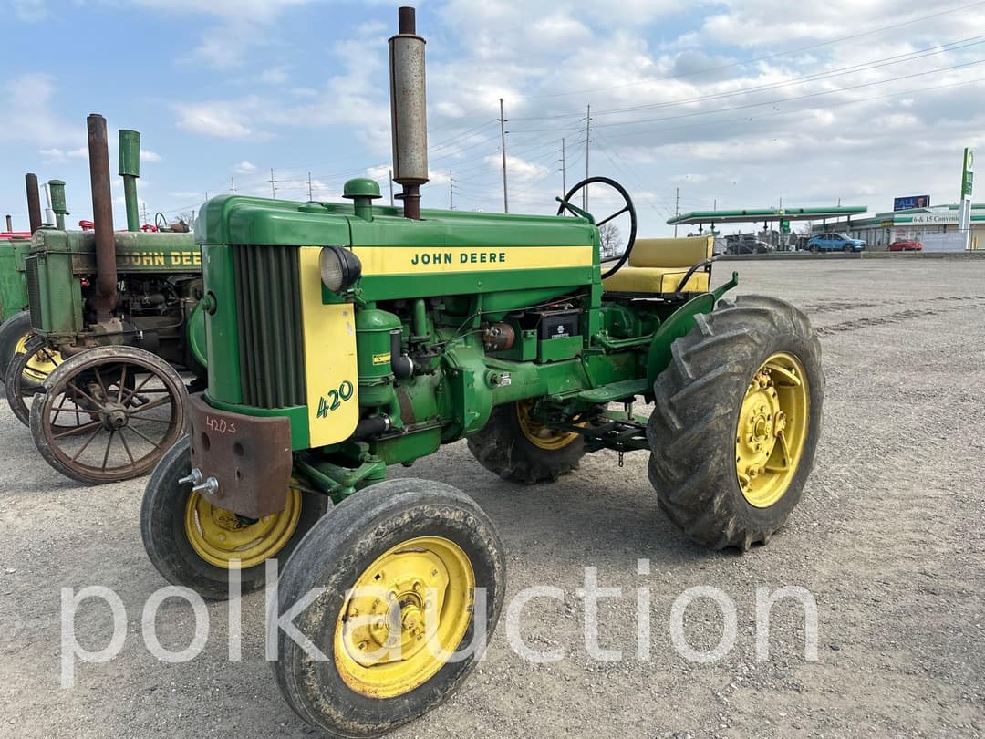 Image of John Deere 420 Primary image