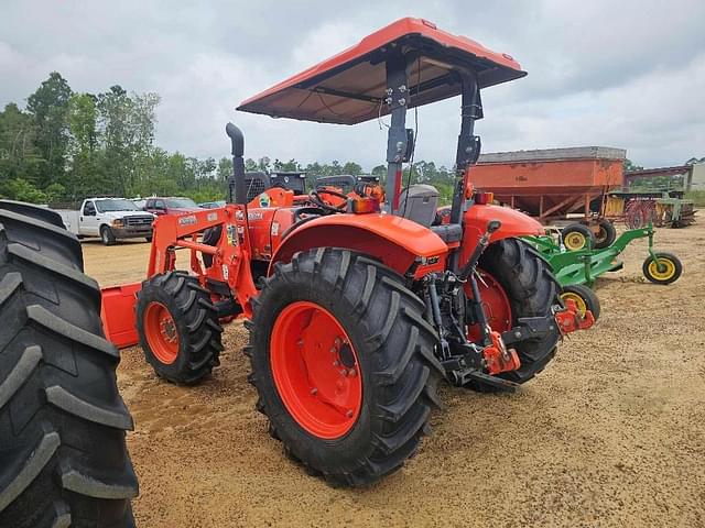 Image of Kubota M6060 equipment image 2