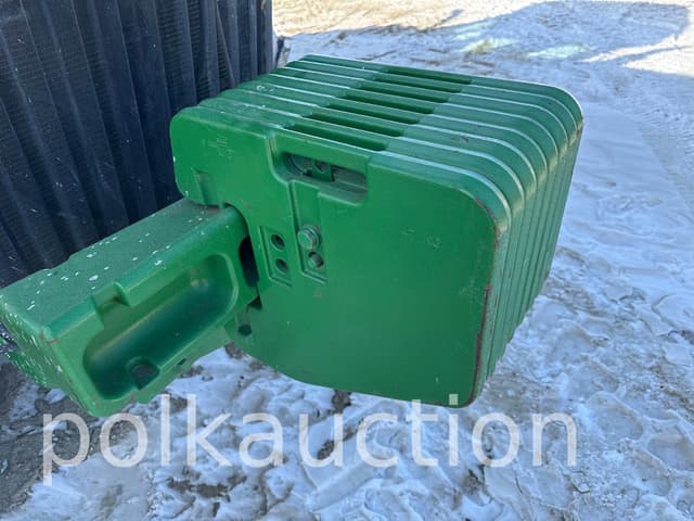 Image of John Deere 8225R equipment image 1