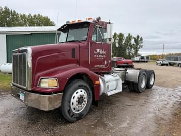 Main image Peterbilt 385