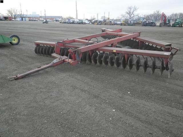 Image of International Harvester 760 equipment image 1