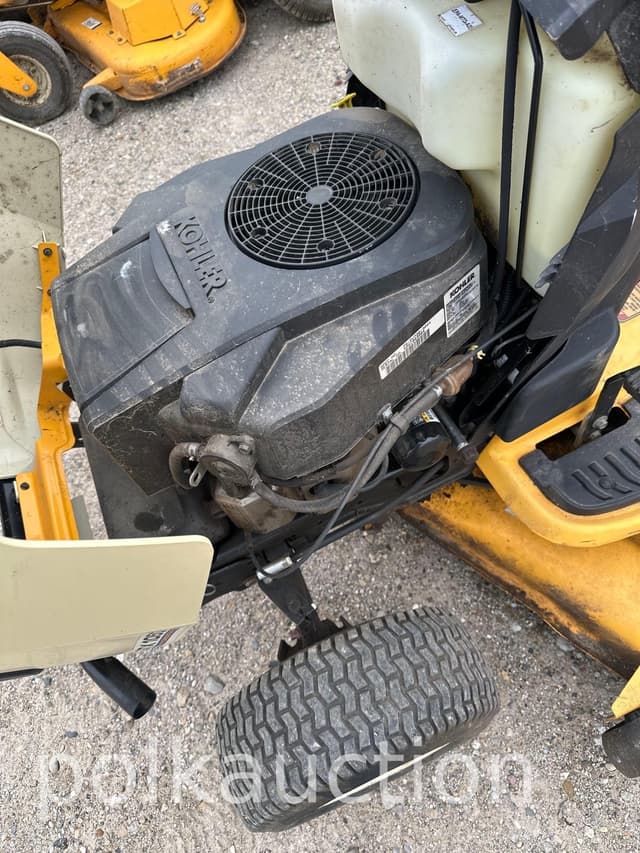 Image of Cub Cadet LGTX1050 equipment image 3