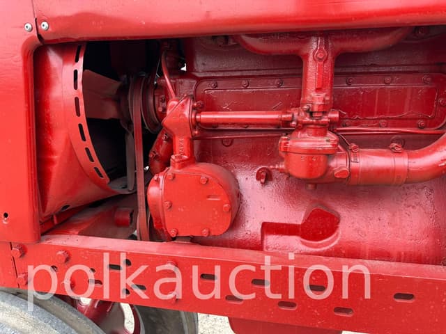Image of Farmall 400 equipment image 4
