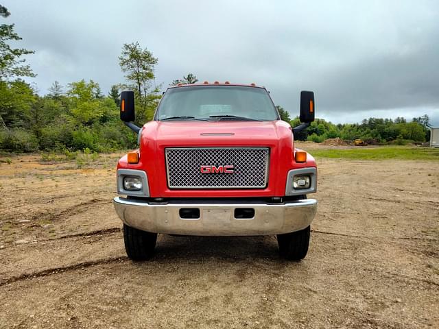 Image of GMC C8500 equipment image 1