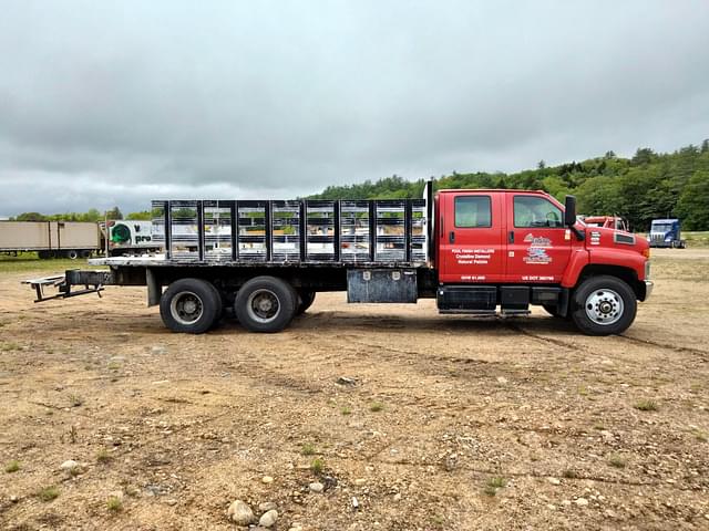 Image of GMC C8500 equipment image 3