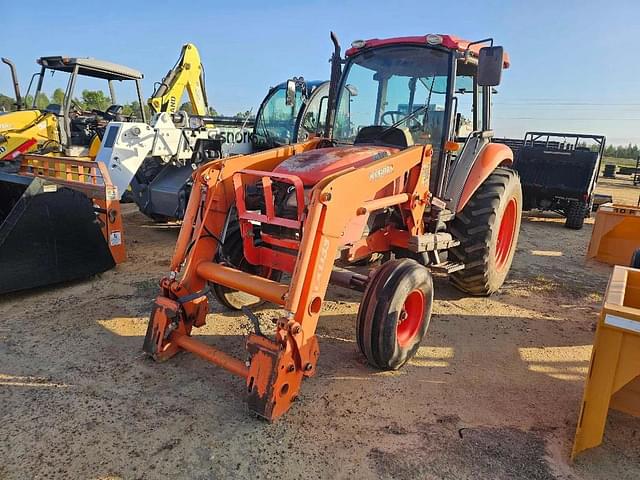 Image of Kubota M7040 equipment image 1