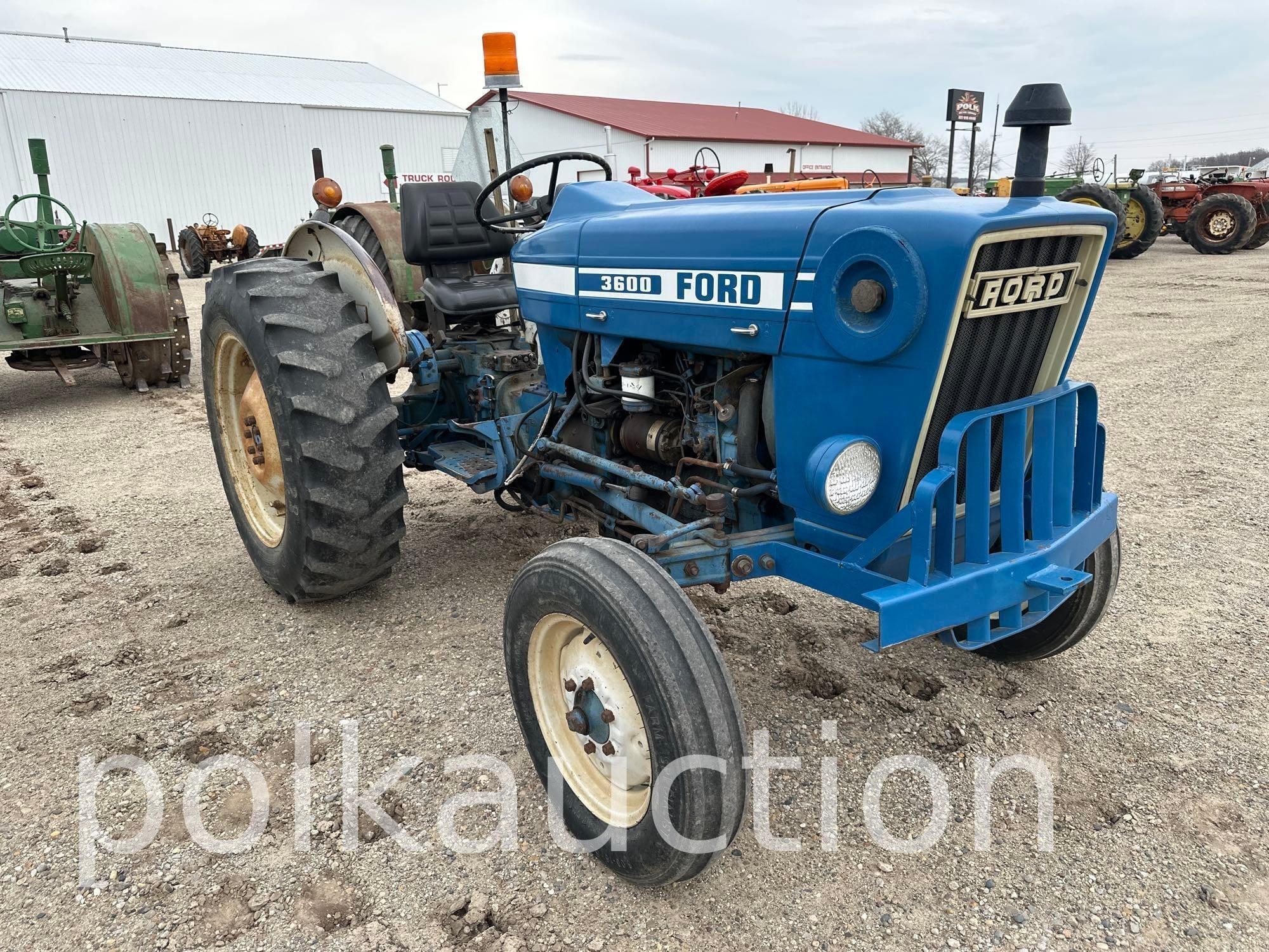 Ford 3600 Equipment Image0